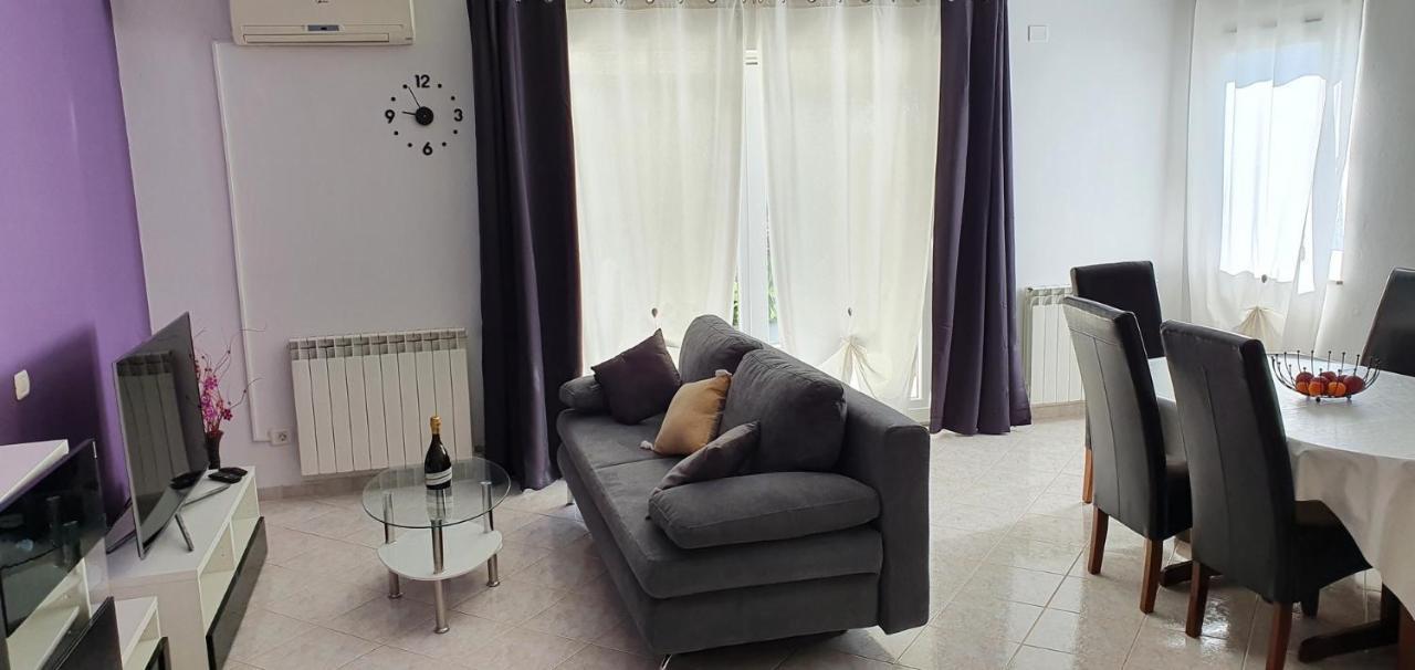 Appartement Nevija à Peroj Extérieur photo